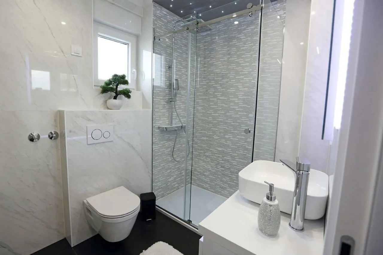 Sky Garden Trogir 아파트 0*,  크로아티아
